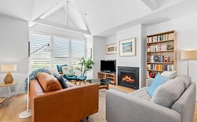 Coastal Chic, 500M To Beach, Pet Friendly